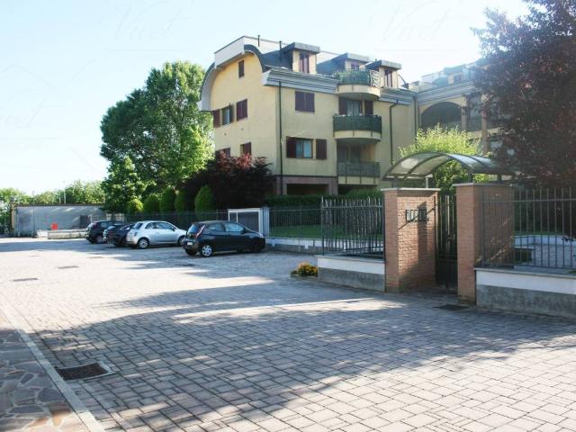 Appartamento in vendita a Moncucco, Brugherio
