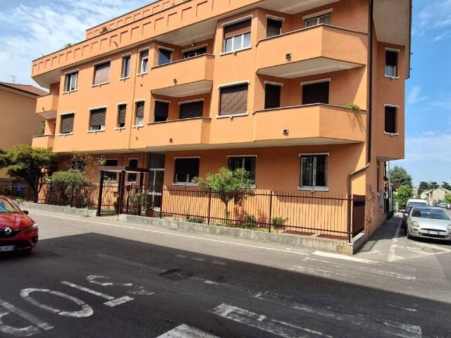 Appartamento in vendita a Brugherio, Lombardia