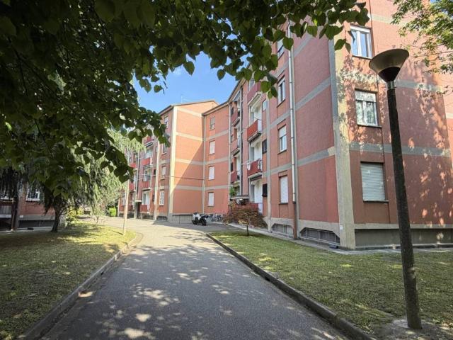 Appartamento in vendita a Brugherio, Lombardia