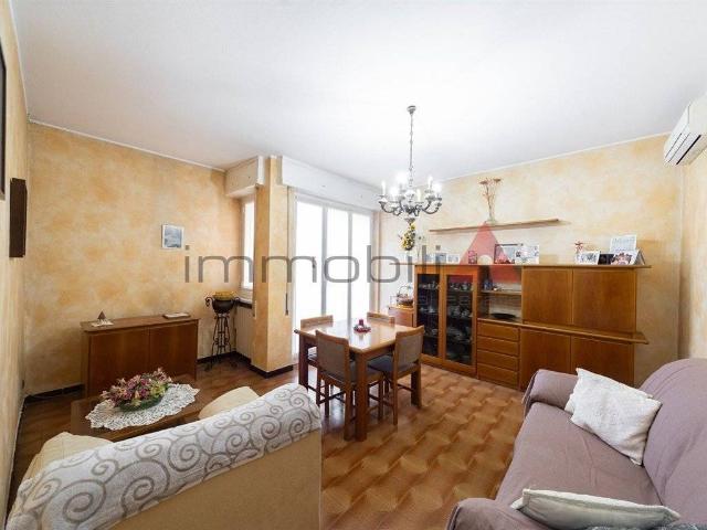 Appartamento in vendita a Brugherio, Lombardia