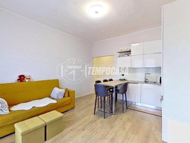 Appartamento in vendita a Moncucco, Brugherio