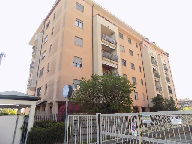 Appartamento in vendita a Brugherio, Lombardia