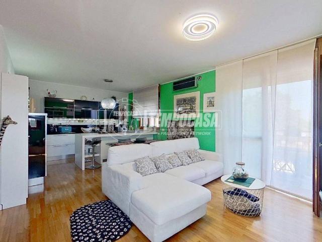 Appartamento in vendita a Brugherio, Lombardia