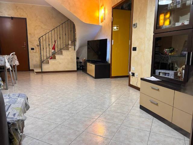 Appartamento in vendita a Moncucco, Brugherio