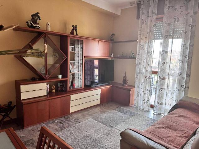 Appartamento in vendita a Brugherio, Lombardia