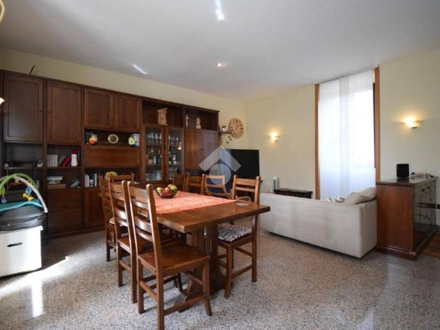 Appartamento in vendita a Brugherio, Lombardia