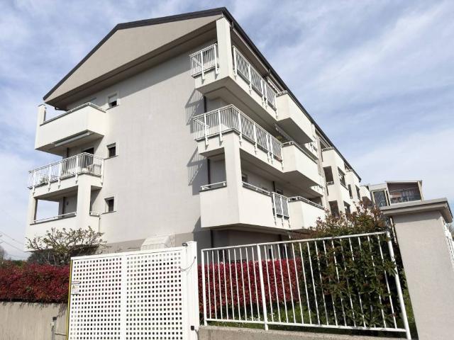 Appartamento in vendita a Moncucco, Brugherio