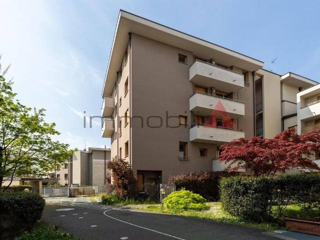 Appartamento in vendita a Moncucco, Brugherio