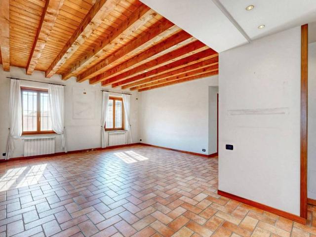 Appartamento in vendita a Brugherio, Lombardia