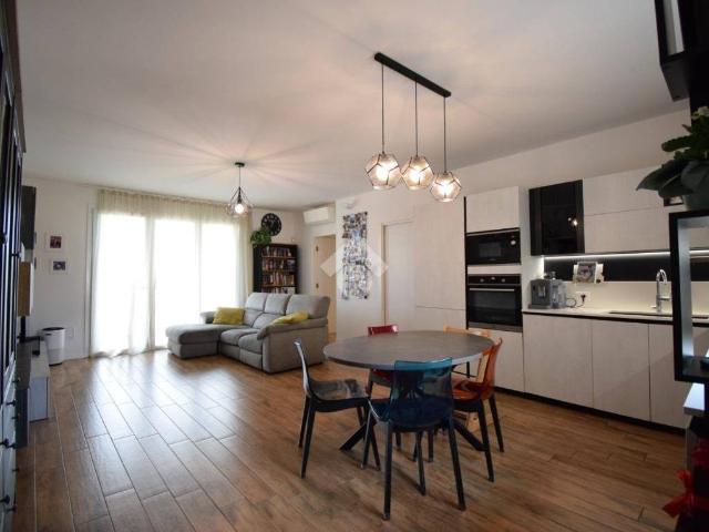 Appartamento in vendita a Moncucco, Brugherio