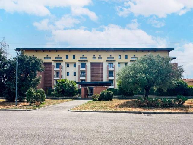 Appartamento in vendita a Brugherio, Lombardia