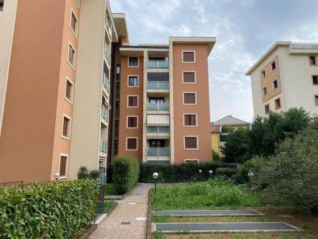 Appartamento in vendita a Moncucco, Brugherio