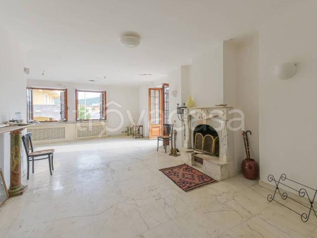 Appartamento in vendita a Brugnato, Liguria