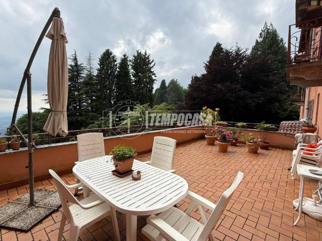 Appartamento in vendita a San Maurizio, Brunate