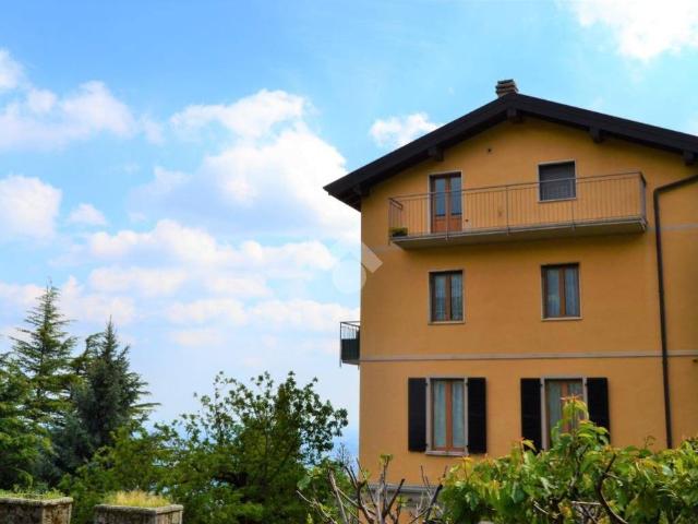 Appartamento in vendita a Brunate, Lombardia