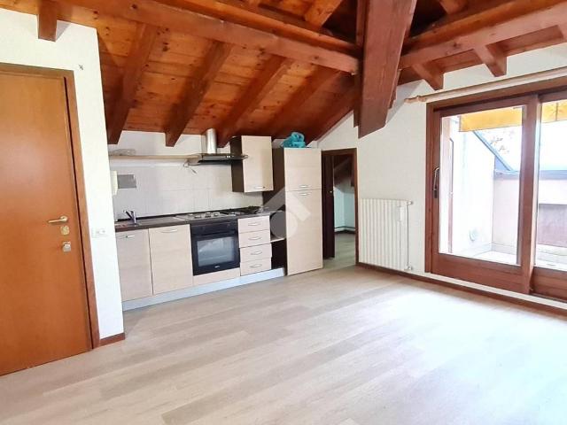 Appartamento in vendita a Brusaporto, Bergamo