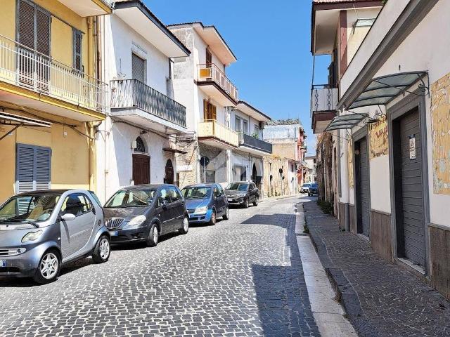 Appartamento in vendita a Brusciano, Campania