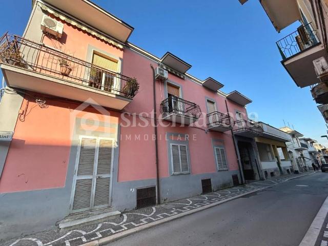 Appartamento in vendita a Brusciano, Campania