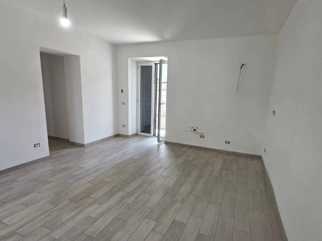 Appartamento in vendita a Brusciano, Campania