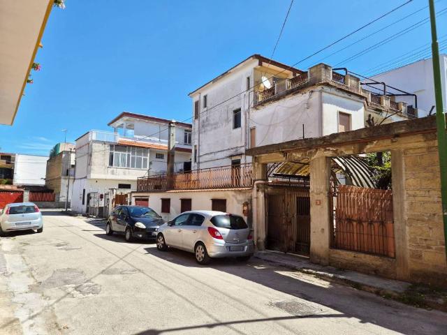 Appartamento in vendita a Brusciano, Campania