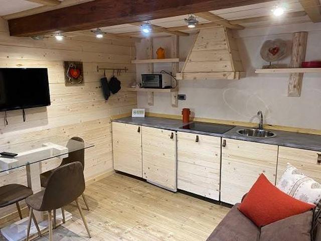 Appartamento in vendita a Brusson, Aosta