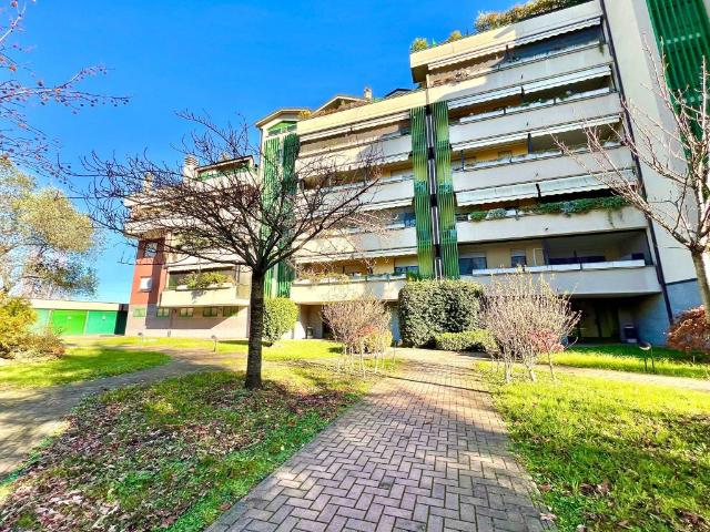Appartamento in vendita a Buccinasco Castello, Buccinasco