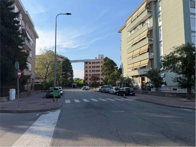 Appartamento in vendita a Romano Banco, Buccinasco