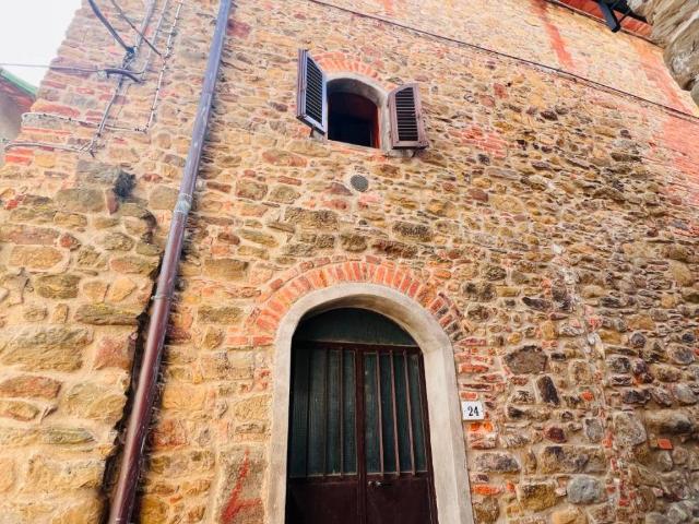 Appartamento in vendita a Bucine, Toscana
