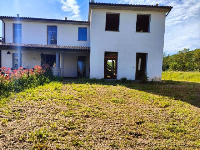 Appartamento in vendita a Bucine, Toscana