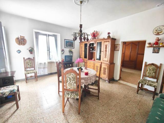 Appartamento in vendita a Bucine, Toscana