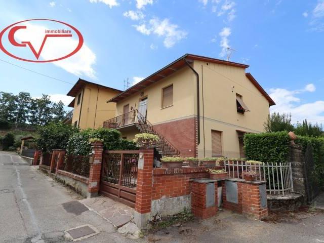 Appartamento in vendita a Bucine, Toscana