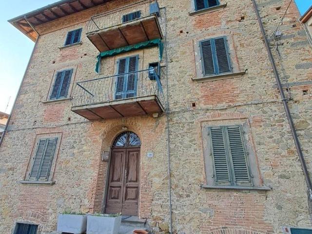 Appartamento in vendita a Bucine, Toscana