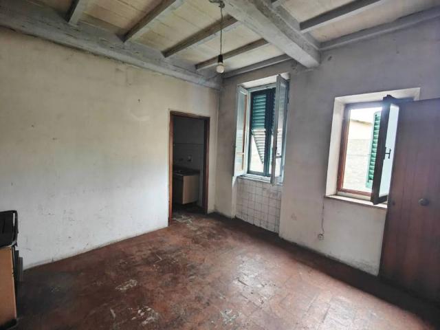 Appartamento in vendita a Bucine, Toscana