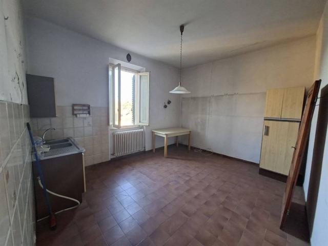 Appartamento in vendita a Bucine, Toscana