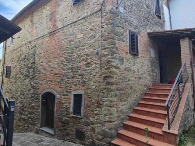 Appartamento in vendita a Bucine, Toscana