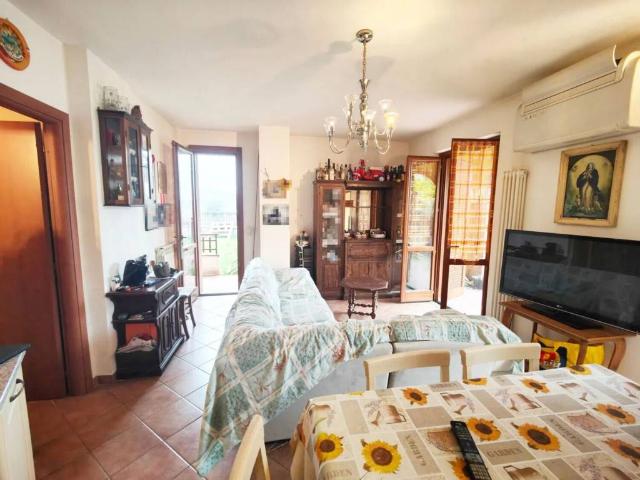 Appartamento in vendita a Bucine, Toscana