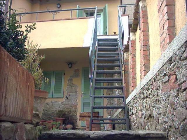 Appartamento in vendita a Bucine, Toscana