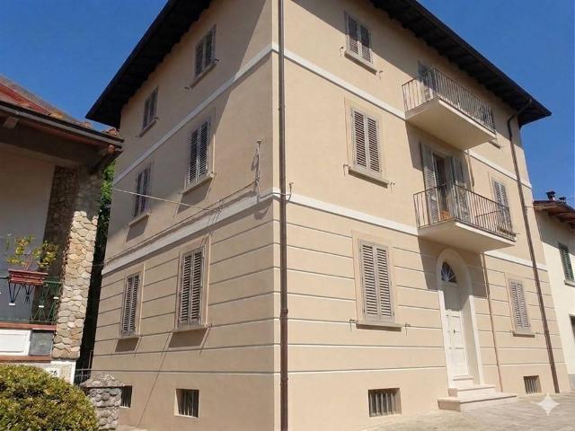 Appartamento in vendita a Bucine, Toscana