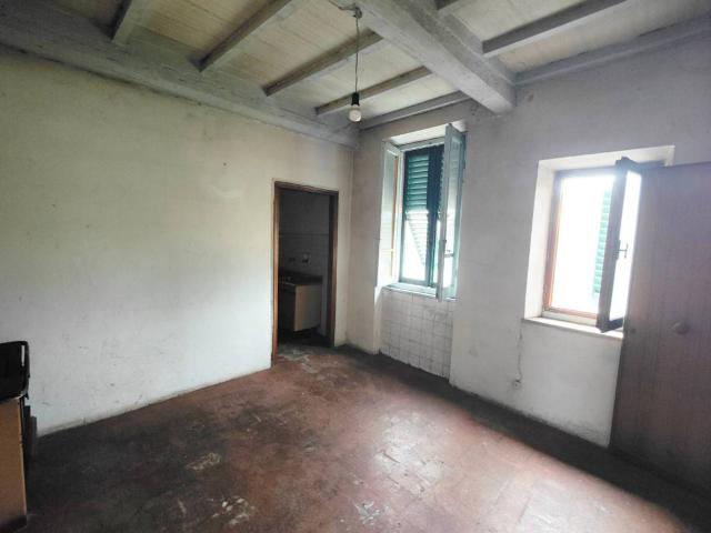Appartamento in vendita a Bucine, Toscana