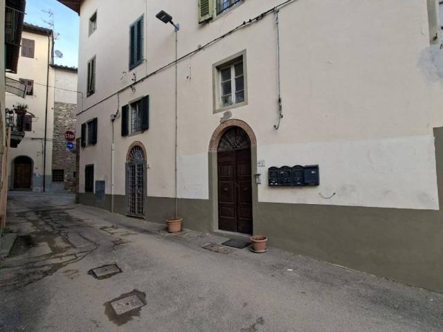 Appartamento in vendita a Bucine, Toscana