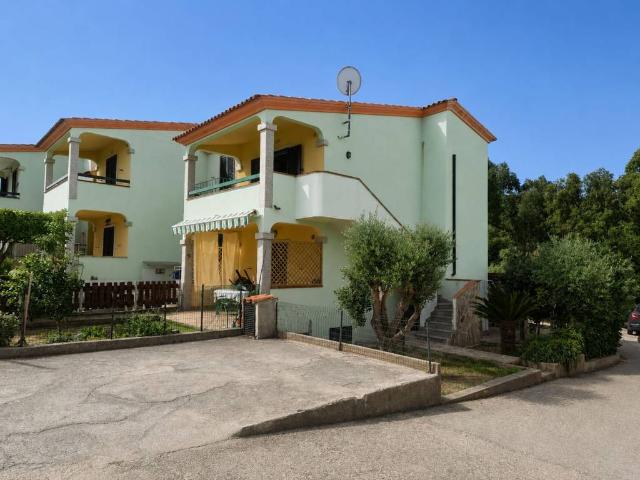 Appartamento in vendita a Porto Ainu, Agrustos