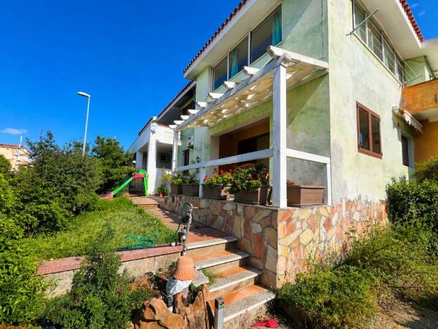Appartamento in vendita a Porto Ainu, Agrustos