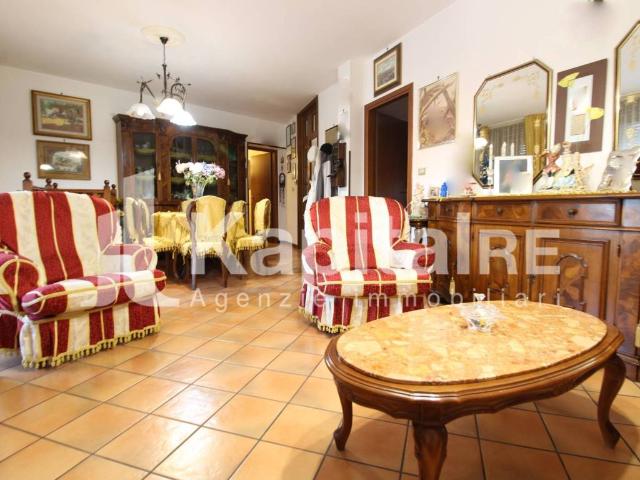 Appartamento in vendita a Cento, Budrio