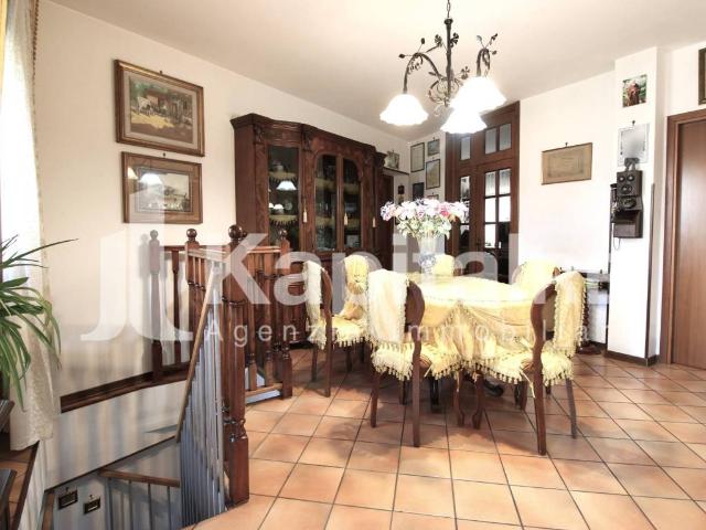 Appartamento in vendita a Cento, Budrio