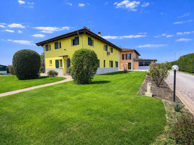 Appartamento in vendita a Budrio, Reggio Emilia