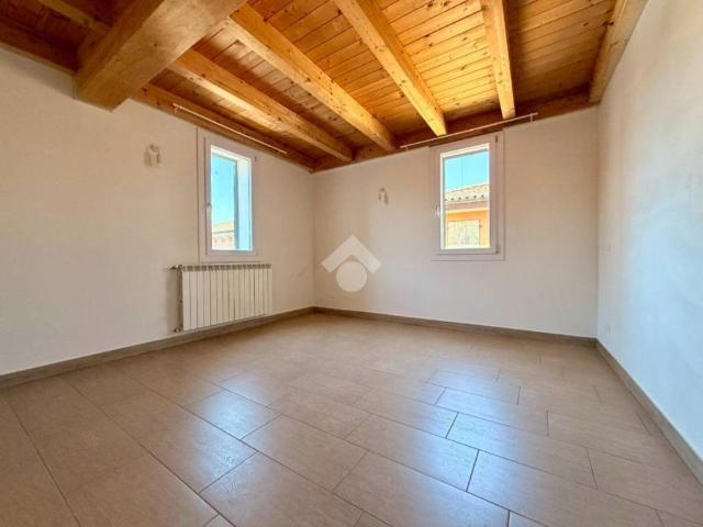 Appartamento in vendita a Budrio, Reggio Emilia