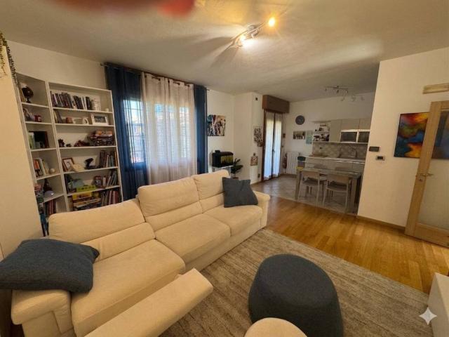 Appartamento in vendita a Budrio, Reggio Emilia
