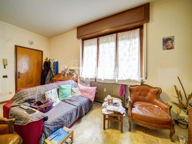 Appartamento in vendita a Buguggiate, Lombardia