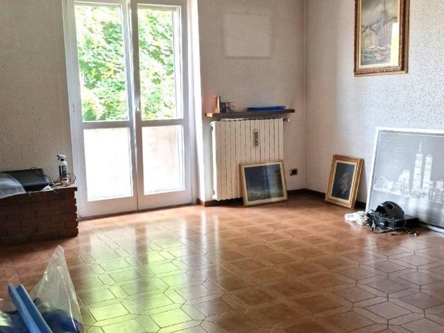 Appartamento in vendita a Buguggiate, Varese