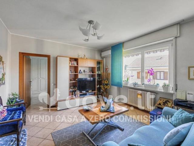Appartamento in vendita a Buguggiate, Varese